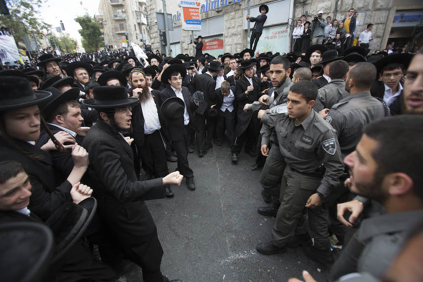 Polisi Israel Kembali Terlibat Bentrok dengan Yahudi Ultra-Ortodoks di Yerusalem